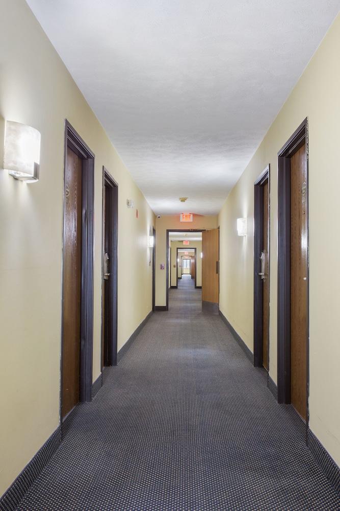Red Lion Inn & Suites Olathe Kansas City Εξωτερικό φωτογραφία